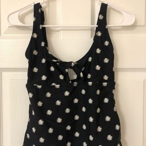 Old navy daisy tankini top